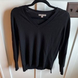 Banana Republic V neck sweater